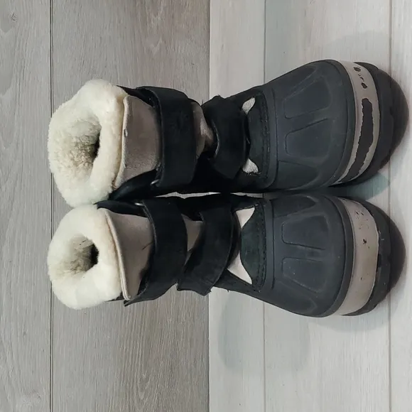 Ugg Kids Boys Insulated lined Saltwater Duck rubber leather boots shoes