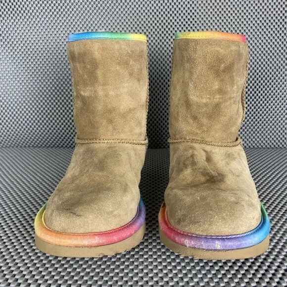 Ugg Kids Classic Short II Rainbow Boots Girls Size 2 Chestnut Brown Multicolor