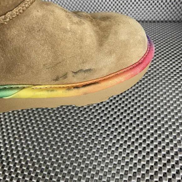 Ugg Kids Classic Short II Rainbow Boots Girls Size 2 Chestnut Brown Multicolor