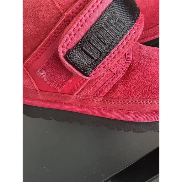 UGG Kids Toddlers Boys Boots Neumel Strap Samba Holidays Red  Suede Size 11