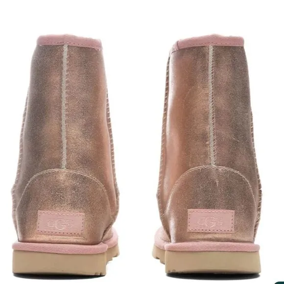 UGG Kids CLASSIC II BOOT METALLIC GLITTER - ROSE GOLD Size 7 or Women’s 8 or 9