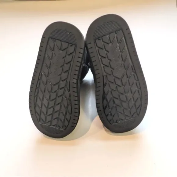 UGG Koolaburra Girls Winter Black Boots