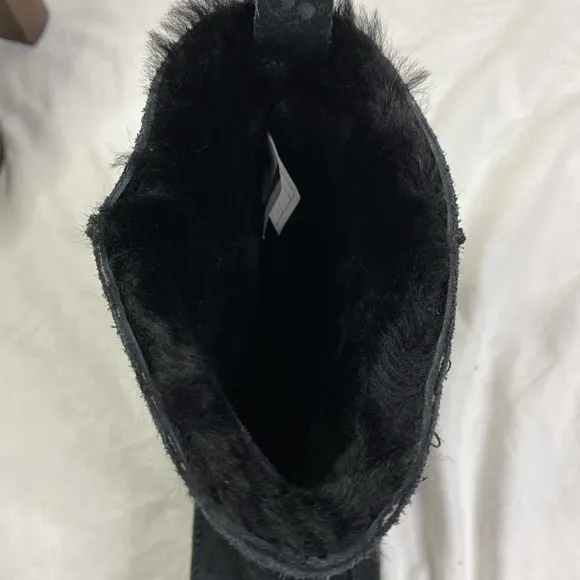 UGG Kouri Suede Sheepskin Clog Boots Women Black Sz 9 Platform Heel Studded Trim