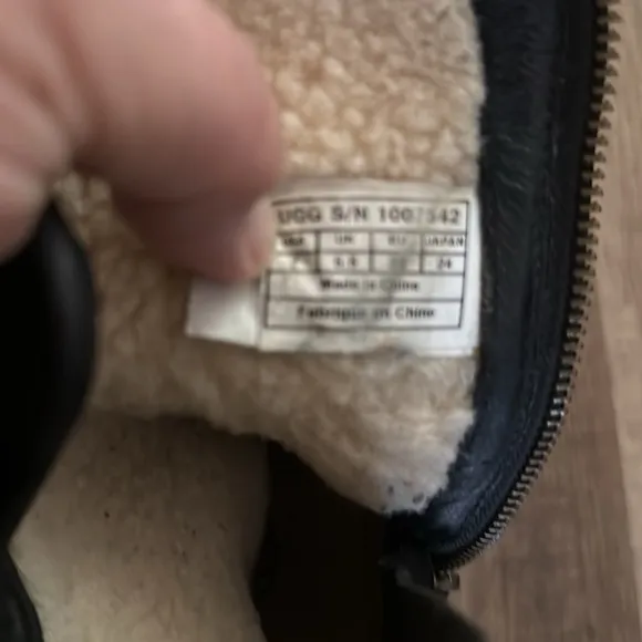 Ugg Leather Boots size 7
