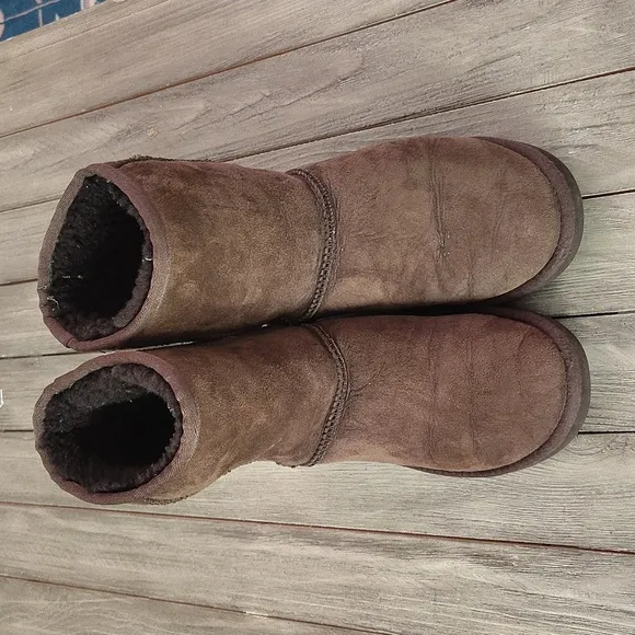 UGG Leather Winter Boots in Brown Size Woman's 7
