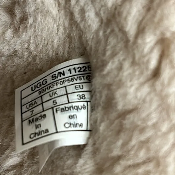 Ugg Logo Tape classic Mini Boots SZ 7