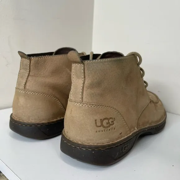 UGG Mens Chukka Boot hiking camping streetwear outdoor