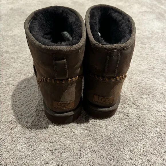UGG Mini Deco short men’s boots. Size 12. Great condition!