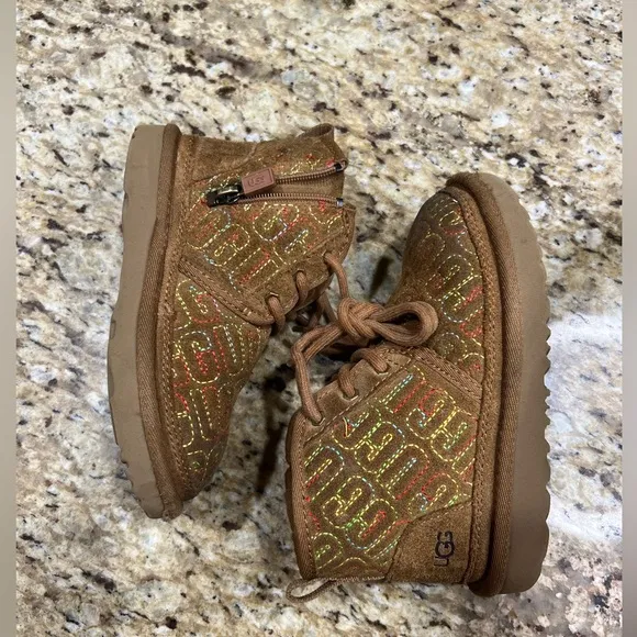 UGG Neumel II Graphic Stitch Tan Toddler Boots 11