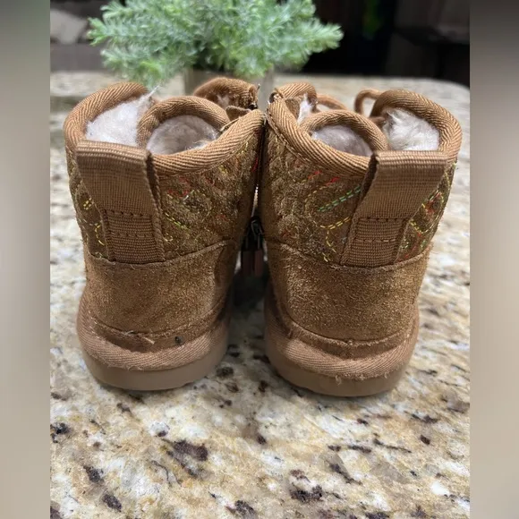 UGG Neumel II Graphic Stitch Tan Toddler Boots 11