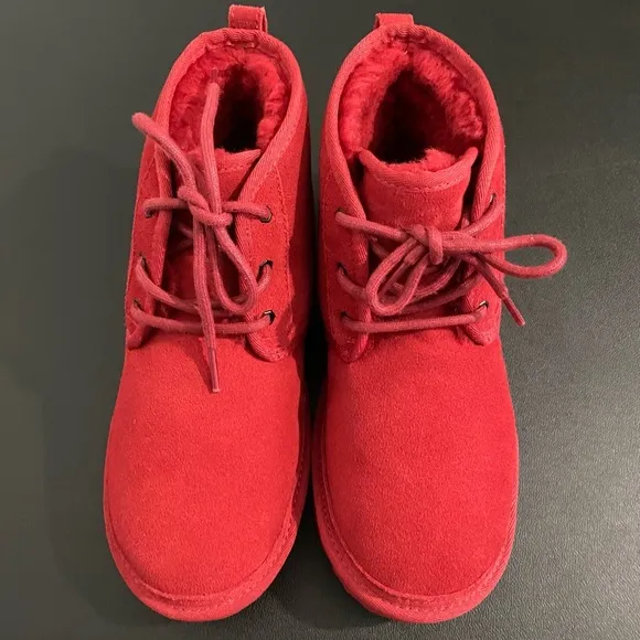 UGG Neumel Lace Up Boots Red Leather Suede Wool Shearling Lined Chukka Boots