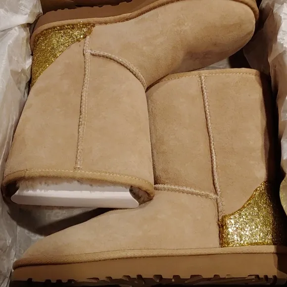 UGG Short Gold Glitter Suede Boots Size 6