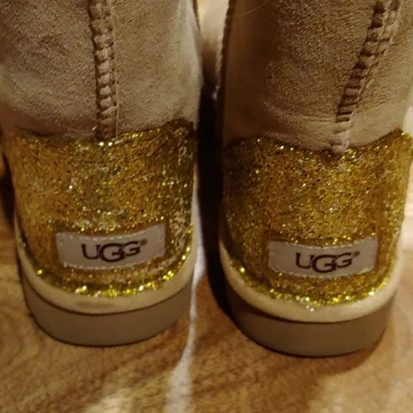 UGG Short Gold Glitter Suede Boots Size 6