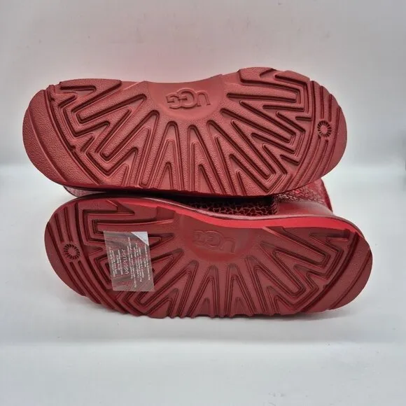 Ugg Toddler Girls Kids' Classic II Gel Hearts Boot Metallic Red Size US 8