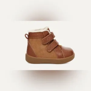 UGG Unisex-Baby Rennon Ii Sneakers in Chestnut Size 0-1, XS 0-6 months