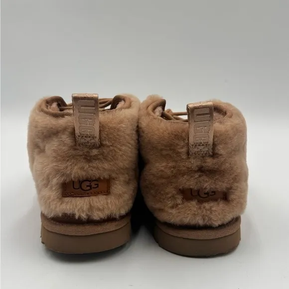 UGG Women’s 9 Chestnut Brown Neumel Cozy Fuzzy Slipper Boots