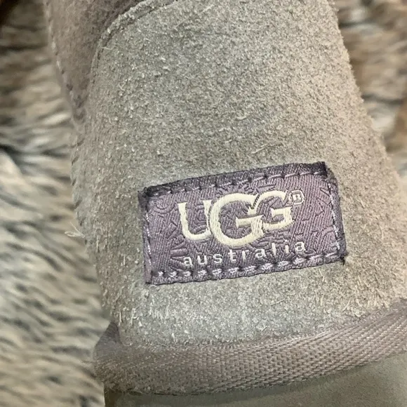 UGG WOMEN'S BAILEY BUTTON TRIPLET BOOTS Gray 1873 Size 6