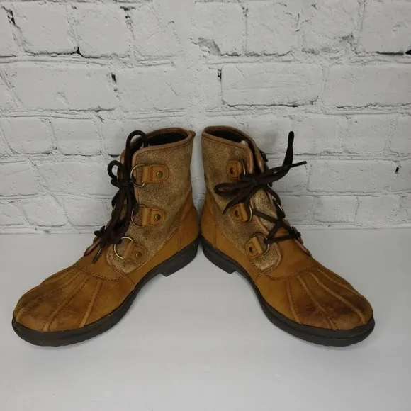 Ugg‎ Women's Brown Cecile Leather Waterproof Shearling Boots Size 7.5