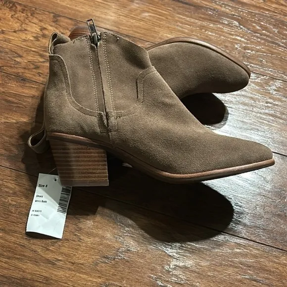 UGG Women's Kingsburg Boots NEW size 8