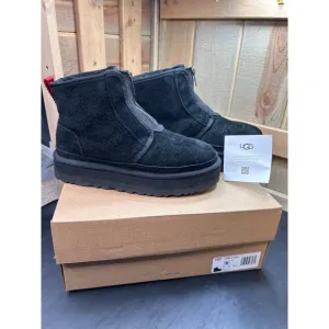 UGG Womens Neumel Platform Zip Boots Size 8 Black Suede With Red Pull Tab