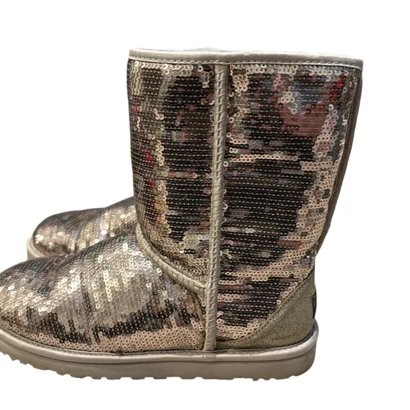 UGG Womens Rose GoldClassic Boots Classic Short Cosmos Sequin Boots Size 9