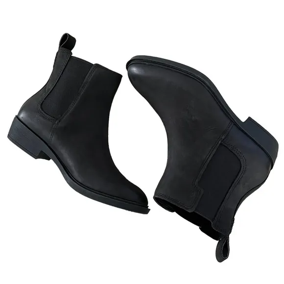 Ugg Women's Shoes Emmeth Chelsea Black Boot Size 8