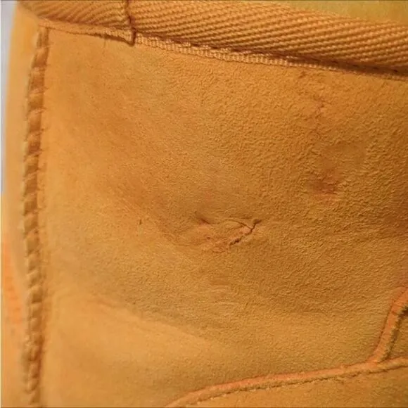 UGG Classic Mini II Short Suede Sheepskin Boots in California Poppy. Size 8