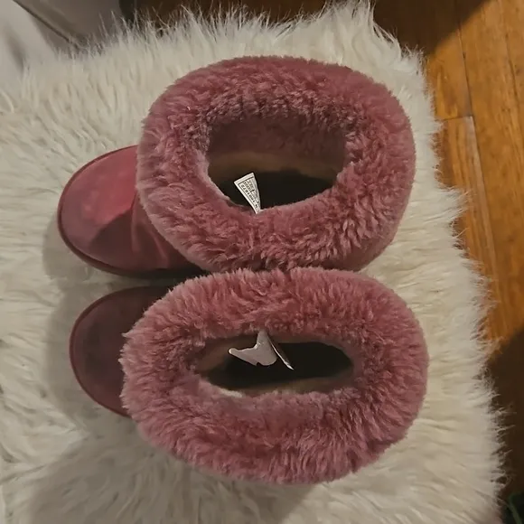 UGGS Ellee Dusty Rose Boots Big Kids Size 5