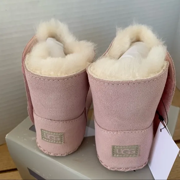 Uggs pink infant Caden boots see size chart