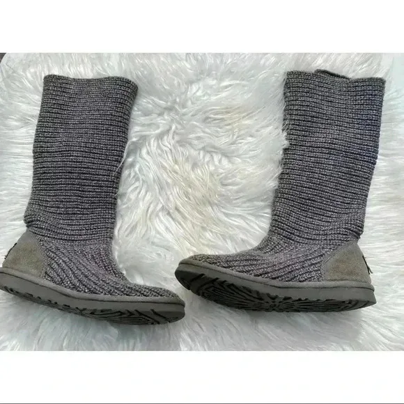 UGG®Women's Classic Cardy Boots