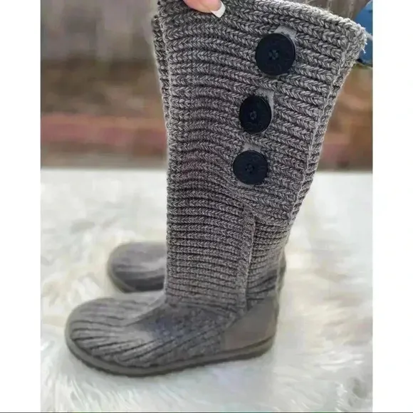 UGG®Women's Classic Cardy Boots