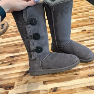 Ugh Bailey Button Triplet Boots Gray Size 6