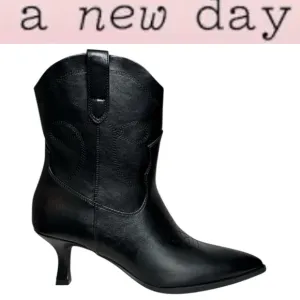 UNIVERSAL THREAD WOMENS BLACK JENSON WESTERN COWBOY ANKLE BOOTS **NWT**