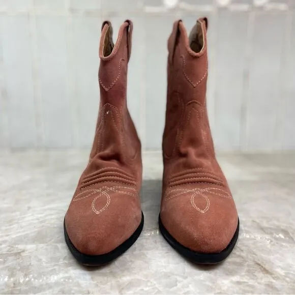 Urban Outfitters Boots Lynn Suede Rose Pink Cowboy Western  Size 7.  NWT