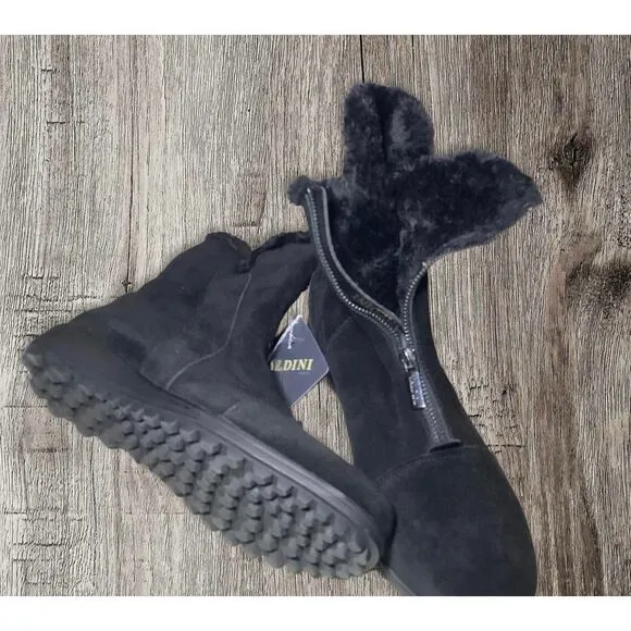 Valdini Sabra boots. Black suede. Size 10. Fur lined