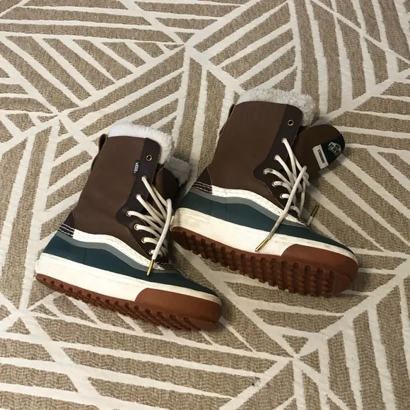Vans Brown and Green Winter Boots