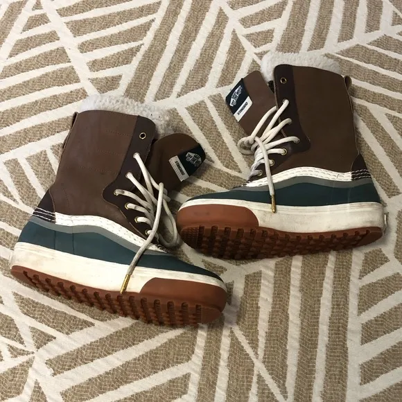 Vans Brown and Green Winter Boots