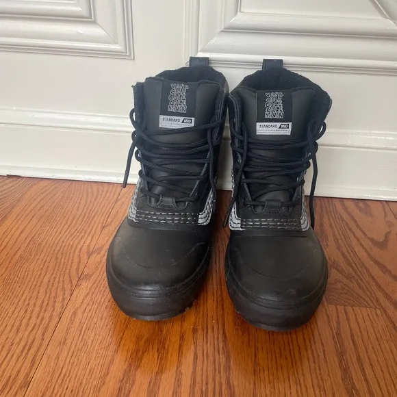Vans MTE Mid Waterproof Boot Black