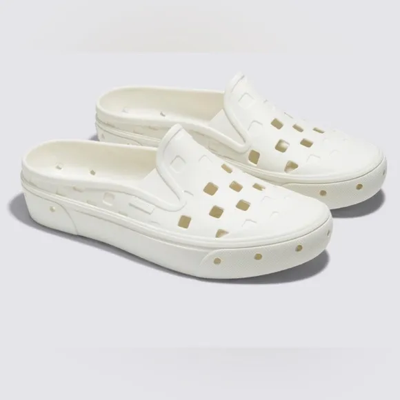 VANS Slip-On Mule TREK Sneakers Shoes Mens Size 8 Waterproof Marshmallow White