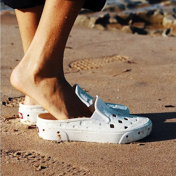VANS Slip-On Mule TREK Sneakers Shoes Mens Size 8 Waterproof Marshmallow White