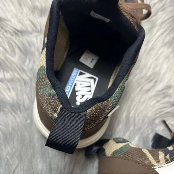 Vans Ultrarange Men’s Rapidweld Brown Green Camo Shoes Size 10
