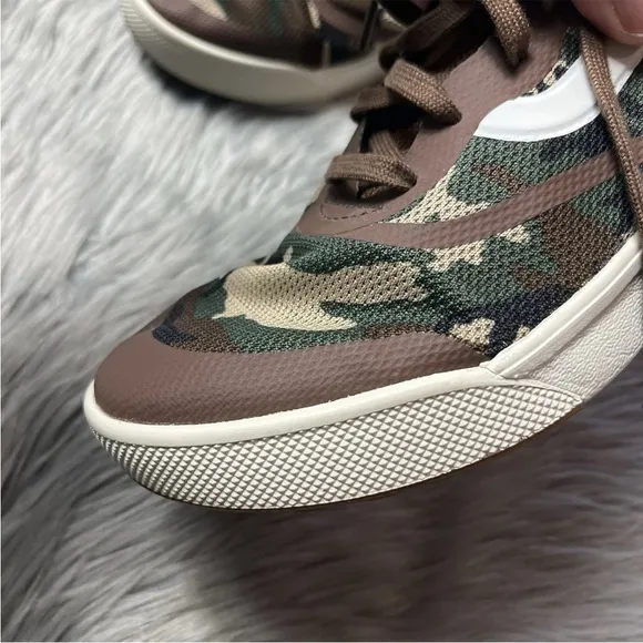 Vans Ultrarange Men’s Rapidweld Brown Green Camo Shoes Size 10