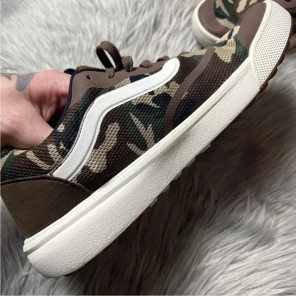 Vans Ultrarange Men’s Rapidweld Brown Green Camo Shoes Size 10
