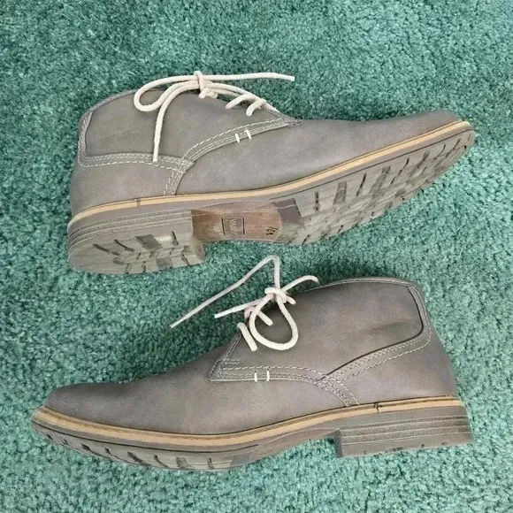 Varese Men's 10 Gobi II Chukka Boots Gray Faux Leather Lace Up GQ Office Career