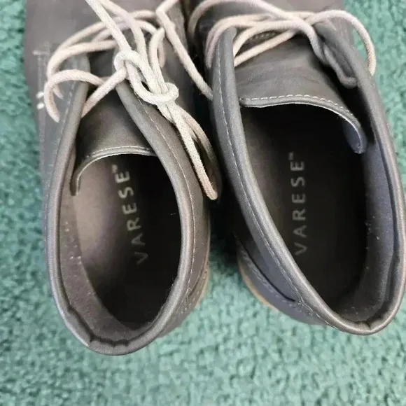Varese Men's 10 Gobi II Chukka Boots Gray Faux Leather Lace Up GQ Office Career