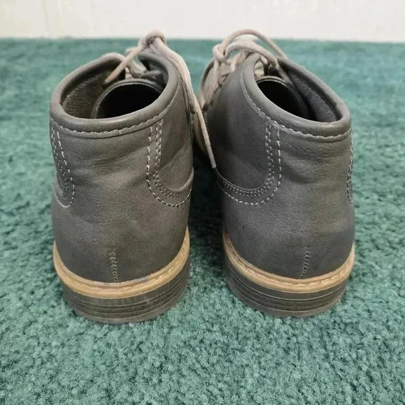 Varese Men's 10 Gobi II Chukka Boots Gray Faux Leather Lace Up GQ Office Career
