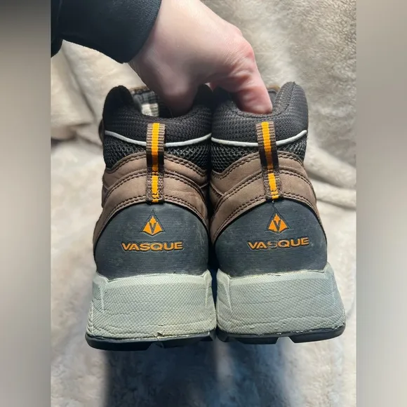 Vasque 10.5 Men Hiking Boots Gore Tex Vibram Sole