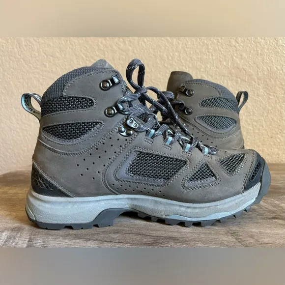 Vasque Goretex Hiking Boots Womens Size 10.5