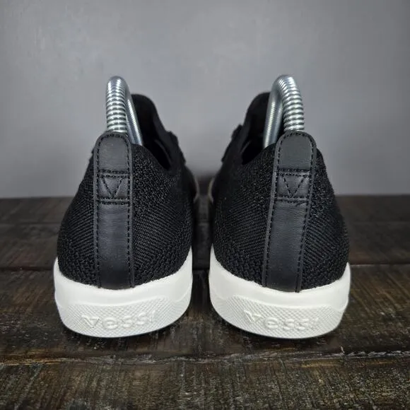 Vessi Weekend Sneaker Kids Size J4 Waterproof Shoes Sneakers Black White