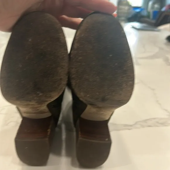 Via Spiga Women’s “ Babe” KneeHigh Boots. Olive/Brown Suede. Size 8.5M